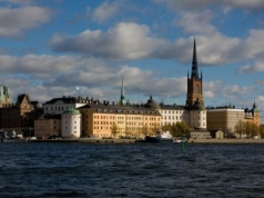 W tych miastach ludzie żyją prawie bez słońca. Tak źle nie było od lat
