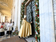Ostatnie dni na przekroczenie Drzwi Świętych. Kiedy będą zamykane? 