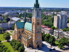 Wskazano, kto pokieruje łódzkim Kościołem. Trwa oczekiwanie na decyzję papieża