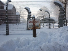 Niemcy szykowali więźniom makabryczne "prezenty". Boże Narodzenie za drutami