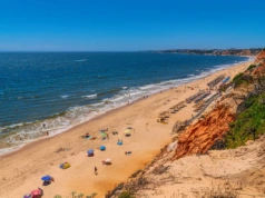 „Kalifornia Europy” pokonała znane kierunki. Do odkrycia 150 plaż