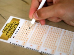 Wielka wygrana w Eurojackpot. Tuż przed świętami Polak został milionerem. Takie liczby skreślił