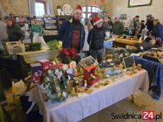 Grudniowy Targ Ziemi pachnie świątecznie