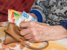 Emerytury w Szwajcarii. Tyle dostaje 67-latka. "Na śniadanie zazwyczaj jem chleb z masłem"