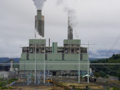 Nie ma kryzysu, jest polityka. Trump każe palić węglem dalej