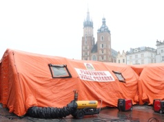 Na Rynku Głównym ustawiono szpital polowy