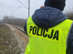 Tragiczny wypadek na przejeździe kolejowym. Zginęły dwie osoby