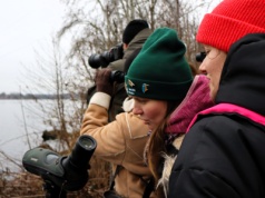 Wypatrzyli pliszkę górską i tracza długodziobego. Całą grupą wybrali się na spacer ornitologiczny
