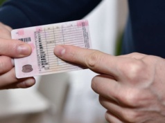 Wymiana prawa jazdy w 2026 roku. Za spóźnienie grozi nawet 30 tys. zł