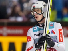 Tyle zarobili polscy skoczkowie w tym sezonie. Kacper Tomasiak na czele