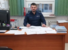 Policjantem jest się zawsze. Mł. asp. Sylwester Kozera pomógł kierowcy, który zasłabł za kierownicą