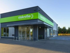 Maxima Grupe sprzedała Stokrotkę. Kto teraz będzie zarządzał siecią w Polsce?