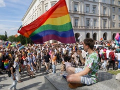 Włochy: dyskusja po zgodzie sądu na zmianę płci metrykalnej 13-letniego dziecka