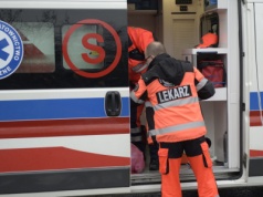 Poprawione, ale czy ok?  /// Nowe przepisy zmniejszają liczbę doświadczonych lekarzy w PRM?