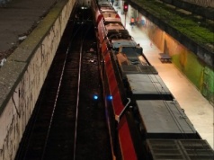 Zderzenie pociągów WKD w centrum Warszawy. Poważne utrudnienia w ruchu