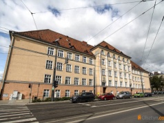 Atak 14-latka na nauczycielkę w SP nr 2 w Olsztynie. Policję powiadomiono po... dwóch dniach