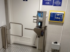 Dworzec PKP w Rzeszowie: 4 zł za toaletę. Czytelniczka: „To seksizm, cierpią tylko kobiety”