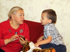 Świąteczne wojenki w rodzinie. "Konkurs na najlepszą babcię właśnie wystartował"