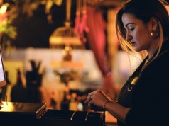 Hotele i restauracje w Polsce na minusie. Znamy średnie zadłużenie