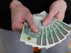 Koniec roku uwalnia od długów. Te spłaty się przedawnią, jeśli tylko sami nie "wyzerujemy" terminu