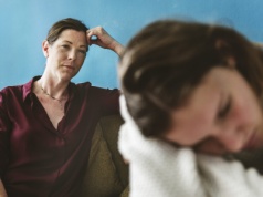 W Polsce wróżka może być terapeutą. Ta ustawa ma opanować terapeutyczny Dziki Zachód