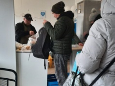 Świąteczna pomoc. Paczki z wigilijnymi potrawami trafiły do potrzebujących