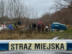 Przedświąteczne odwiedziny uczniów wśród osób w kryzysie bezdomności