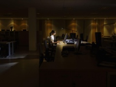 Nocne stawki w górę