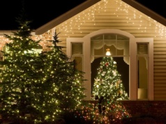 Złodzieje czyhają na domy Polaków w Boże Narodzenie. Policja bije na alarm, o tych zasadach musisz pamiętać