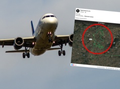 Nietypowa trasa samolotu. Gigantyczny symbol pojawił się na niebie