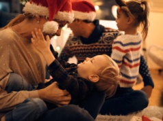 Psycholog: świąteczny “cyfrowy detoks” jest niezbędny dla higieny psychicznej