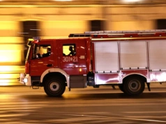 Pożar hotelu na Podlasiu. Strażacy przez całą noc walczyli z ogniem