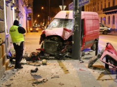 Wypadek w wigilijną noc w centrum Lublina. Kierowca pijany, pasażer walczy o życie