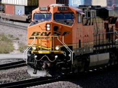 Lokomotywy w USA emitują więcej smogu niż elektrownie węglowe