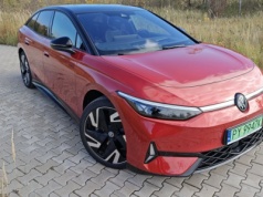 Jeździłem "Passatem na prąd" w wersji GTX. To niemieckie połączenie krążownika i pendolino