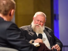 Prof. Bralczyk ocenił polityków: Nawrocki krzyczy, Kaczyński mamrocze. A Tusk?