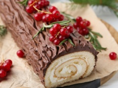 To ciasto wygląda jak kłoda. Królowa Elżbieta II jadła je w każde święta