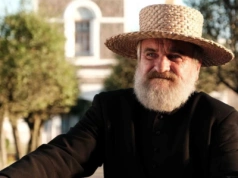 U Pana Boga w Królowym Moście nowym serialem TVP. O czym jest, ile ma odcinków i kiedy oglądać?