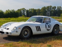 Jedyne takie Ferrari trafi na aukcje. Wystarczy, że każdy da 6,50 zł