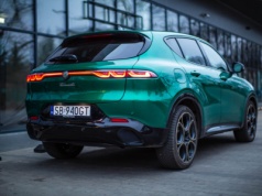 Czy Alfa Romeo Tonale jest podsterowna? Odpowiadamy na pytania i komentarze