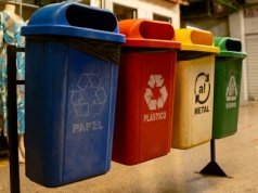 Tu nie wyrzucaj płyt CD. Polacy wciąż nie wiedzą, grozi za to surowa kara