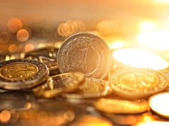 Stabilny złoty i taniejące euro? Siły rynkowe kontra NBP? Prognoza walutowa na 2026 rok