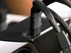 Jakim przewodem zasilać GPU? Zdania producentów są podzielone