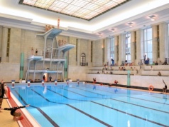 Sekrety pionowego miasta. Zapomniany basen i strażnicy na czterech łapach. Co kryje Pałac Kultury?