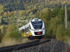 Przetarg na remont linii do Szklarskiej Poręby. W 2026 roku długie zamknięcia linii i budowa mijanki w Szklarskiej Porębie Dolnej