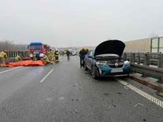 Ciężka sytuacja na drogach. Na S8 karambol – 8 rozbitych samochodów