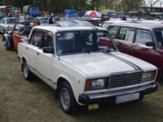 Mają 3 mln aut z ZSRR. Hitem wciąż jest model z innej epoki