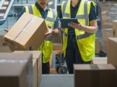 Skarbówka skontrolowała tysiące paczek Polaków. Oto co wykryła