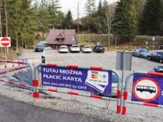 Bilet wstępu 80, a parking… 55 zł. Ceny przy atrakcjach turystycznych w Polsce zwalają z nóg!