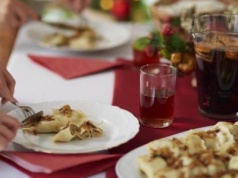 Nie marnuj jedzenia. Żywnością ze świąt lepiej podzielić się z potrzebującymi